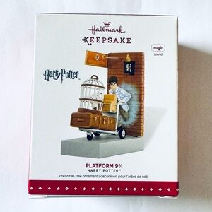 Hallmark Keepsake Harry Potter Platform 9 3/4 Ornament